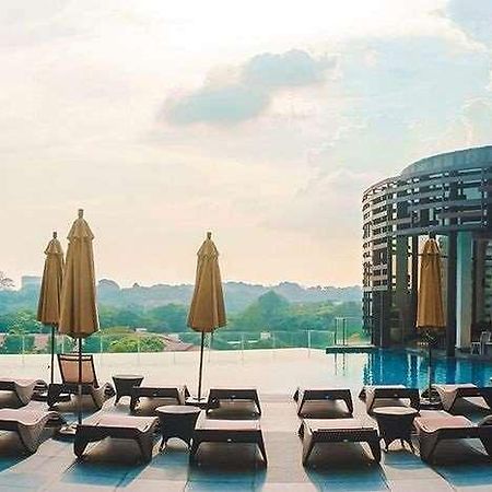 Momentus Hotel Alexandra Сингапур Экстерьер фото